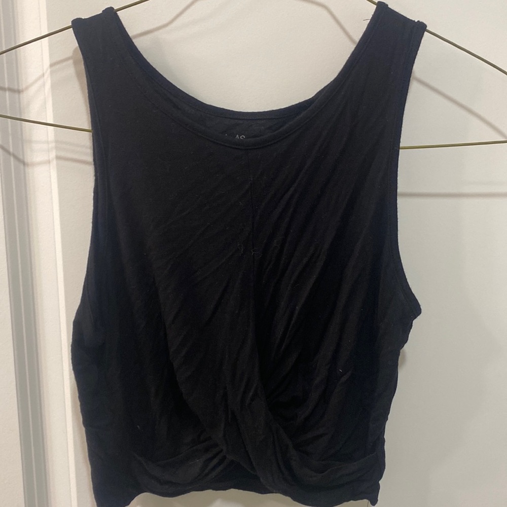 Black athletic crop top